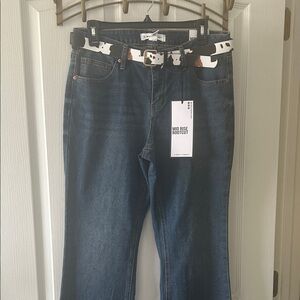 Almost Famous Mid rise bootcut Women's Jeans with Belt